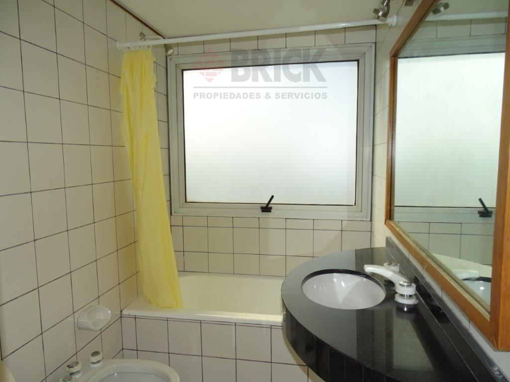 POSADAS al 1300 Piso 15 22