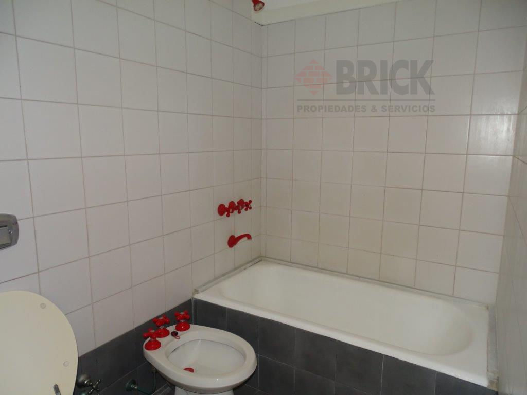 POSADAS al 1300 Piso 15 32