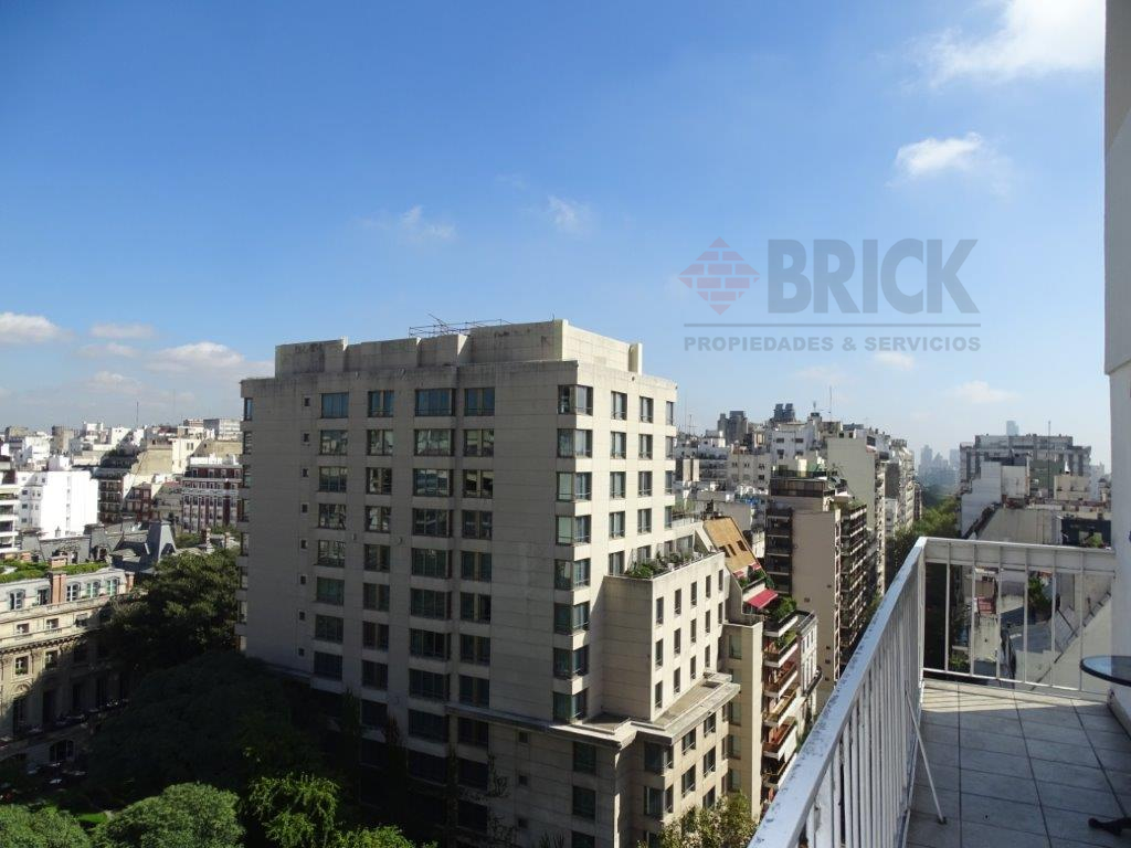 POSADAS al 1300 Piso 15 8