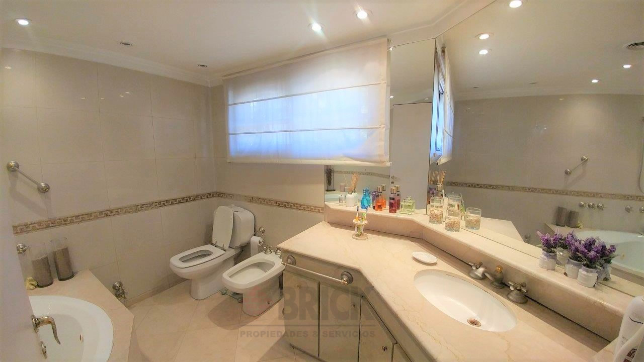 ECHEVERRIA al 4100 12