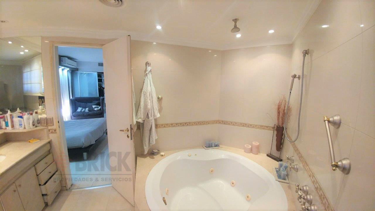 ECHEVERRIA al 4100 13