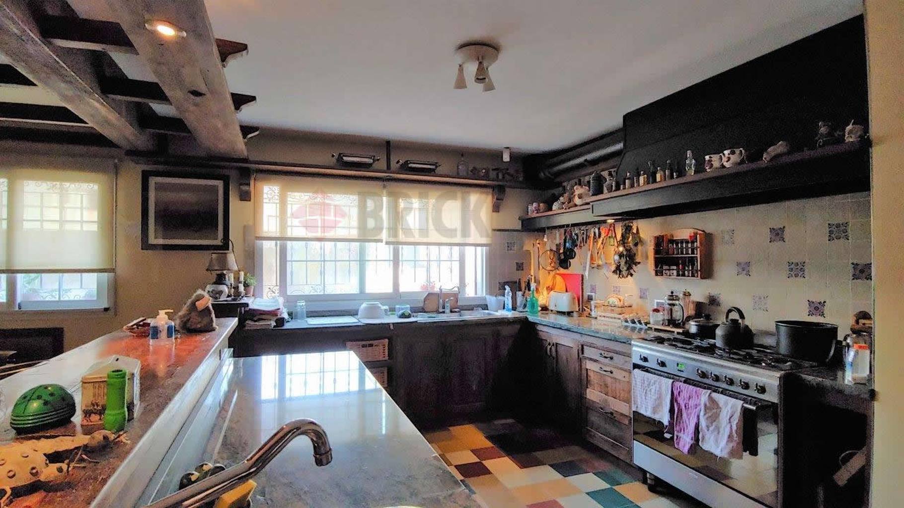 11 DE SEPTIEMBRE al 700 Piso 8/9/10 10