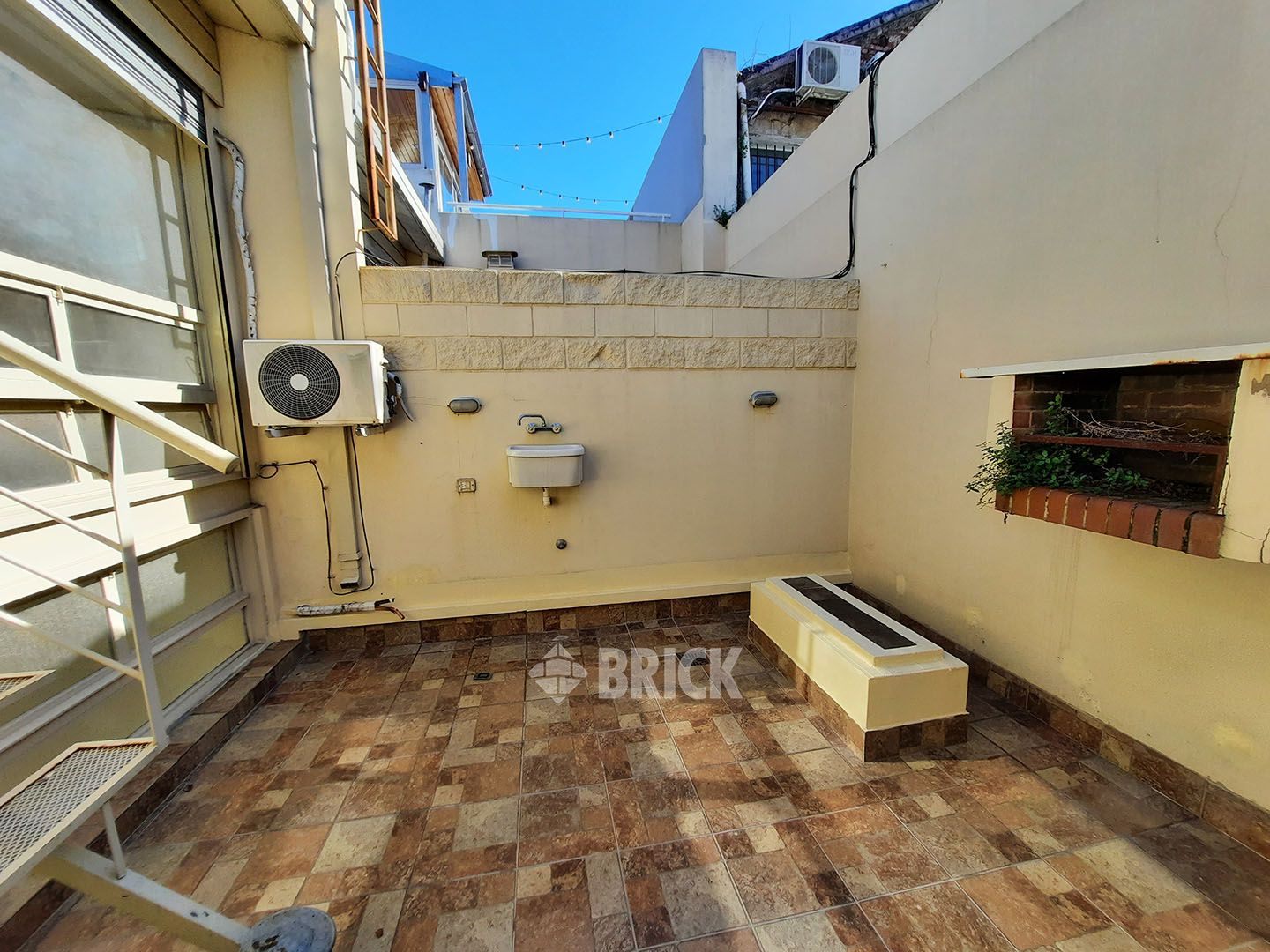 ROJAS al 600 Piso PB 20