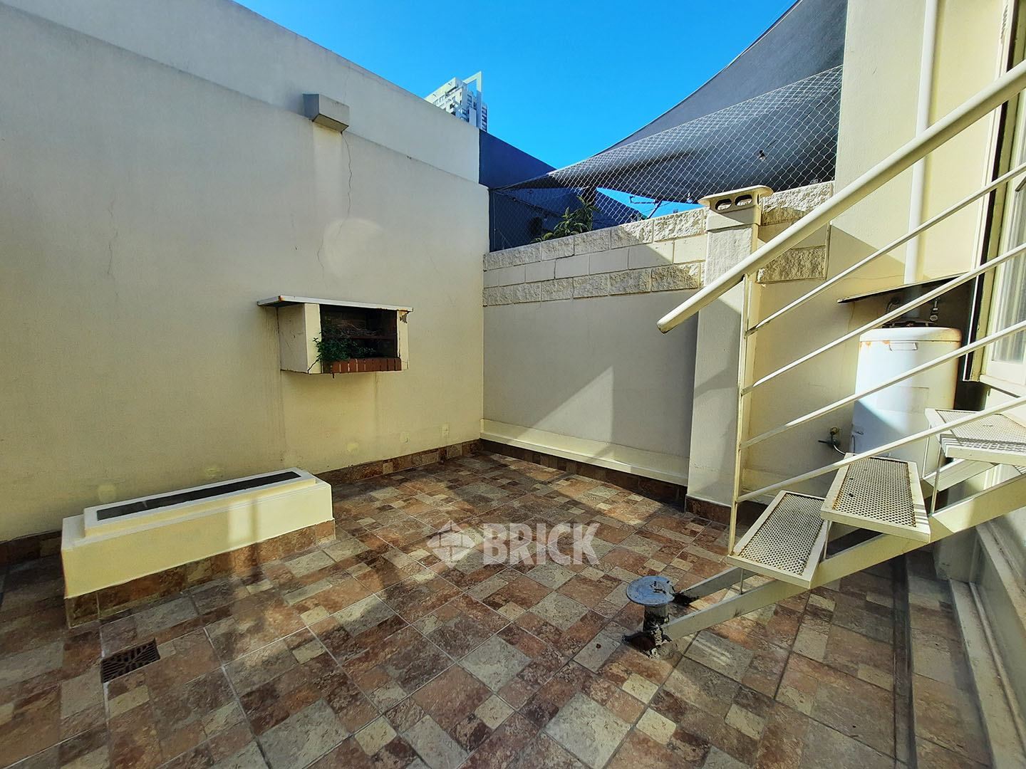 ROJAS al 600 Piso PB 21