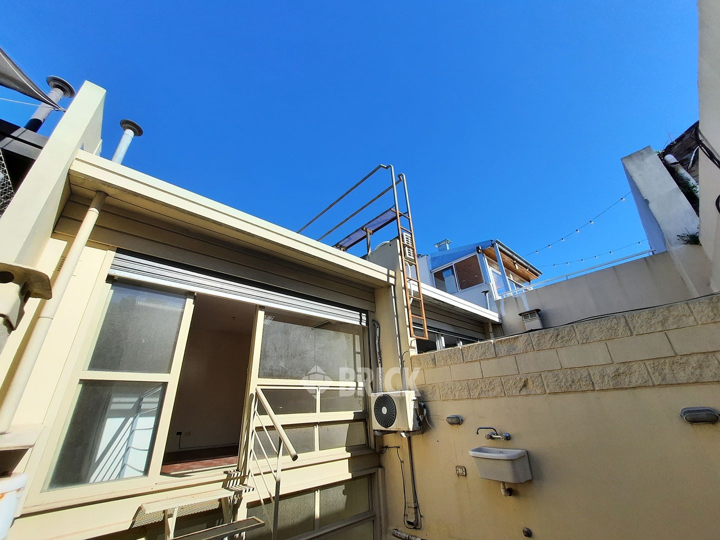 ROJAS al 600 Piso PB 22