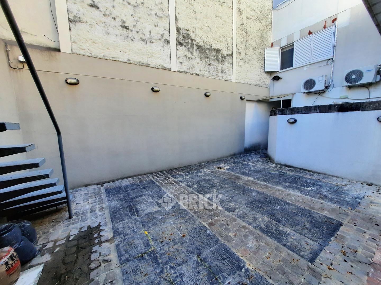 ROJAS al 600 Piso PB 24