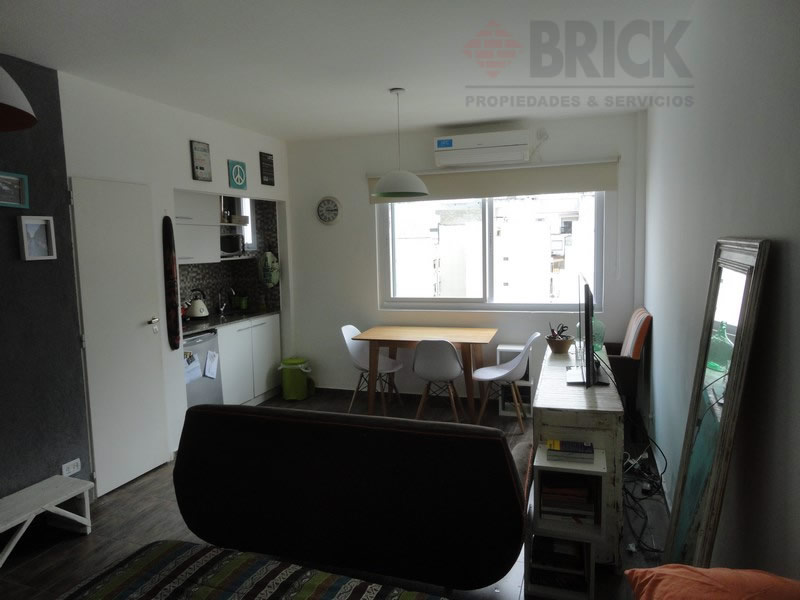 LAVALLE al 2800 Piso 8 3