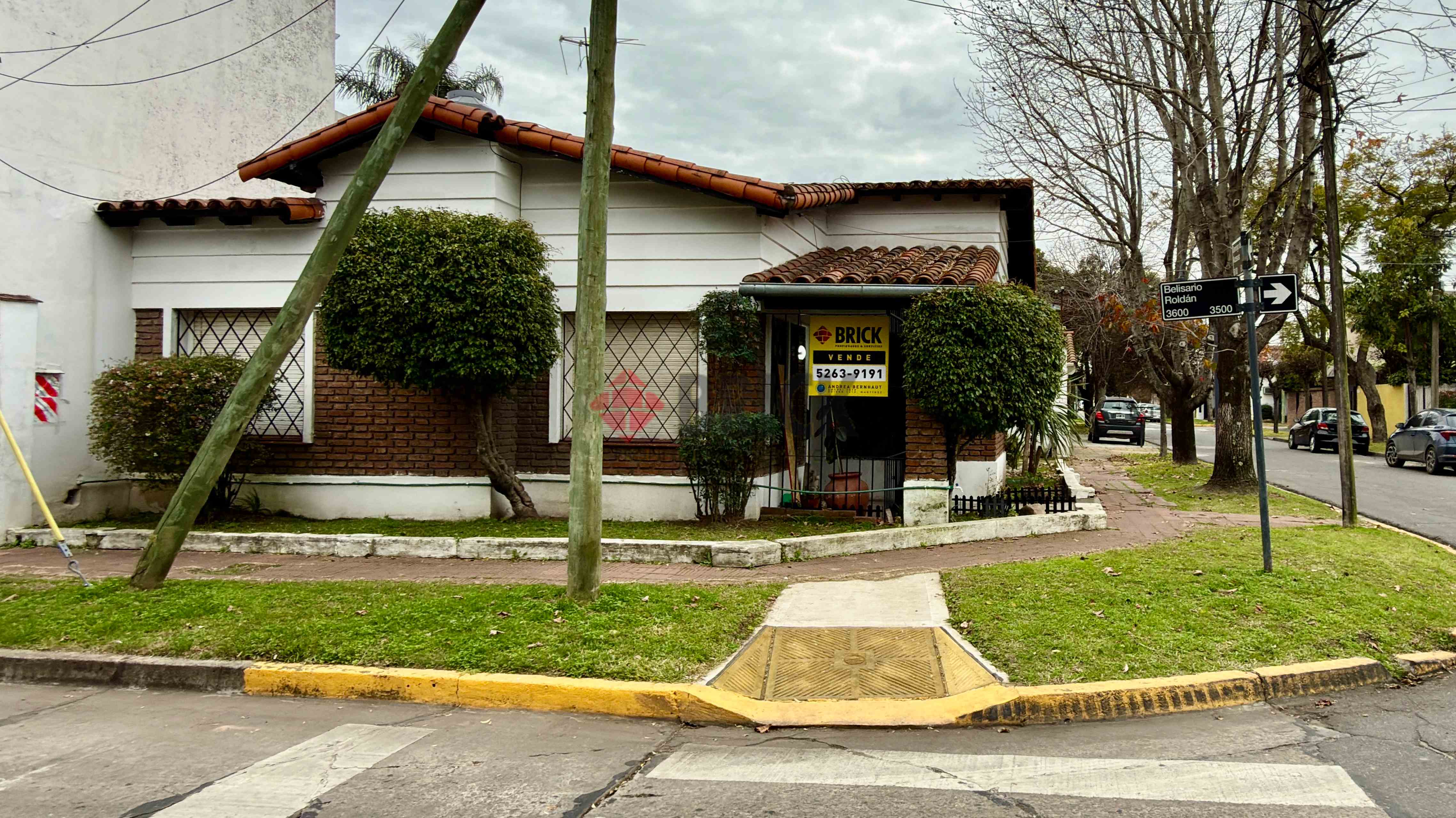 DOMINGO DE ACASSUSO al 6100 3