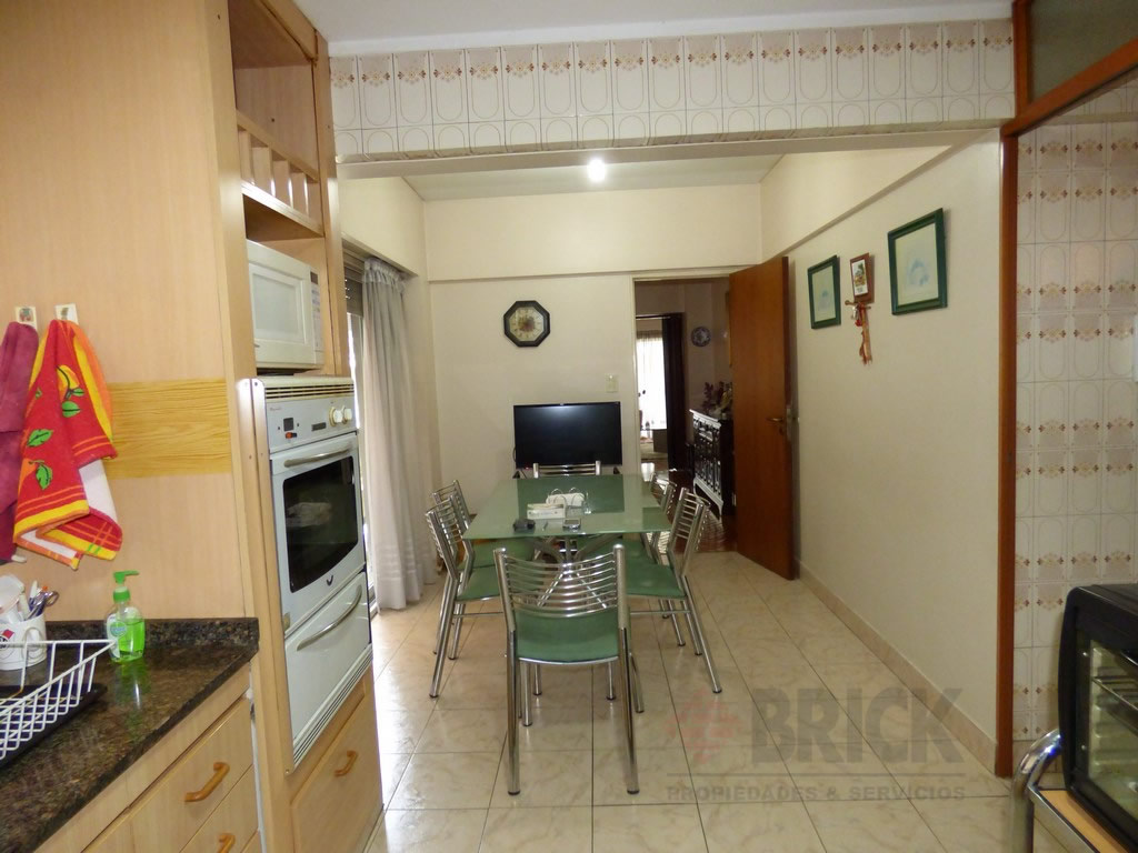 SANCHEZ DE BUSTAMANTE al 2300 Piso 6 33