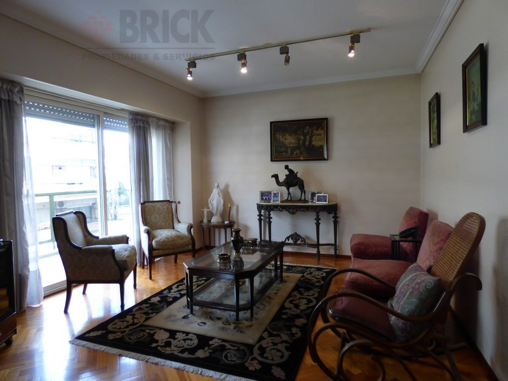 SANCHEZ DE BUSTAMANTE al 2300 Piso 6 4