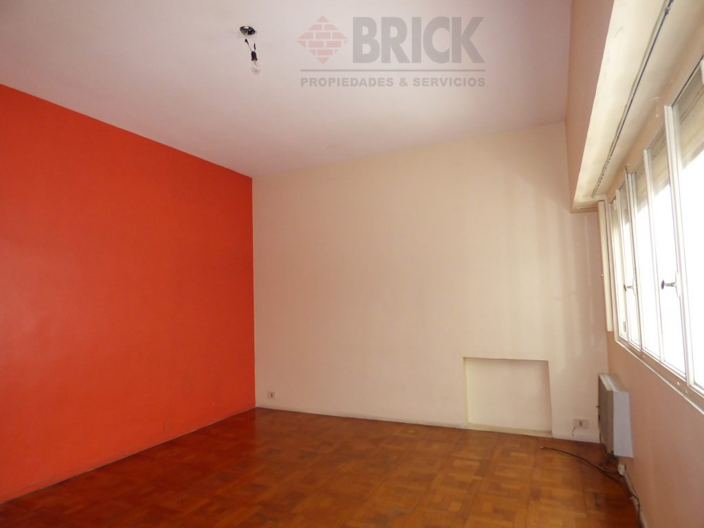 GUTIERREZ, JUAN MARIA al 2500 4