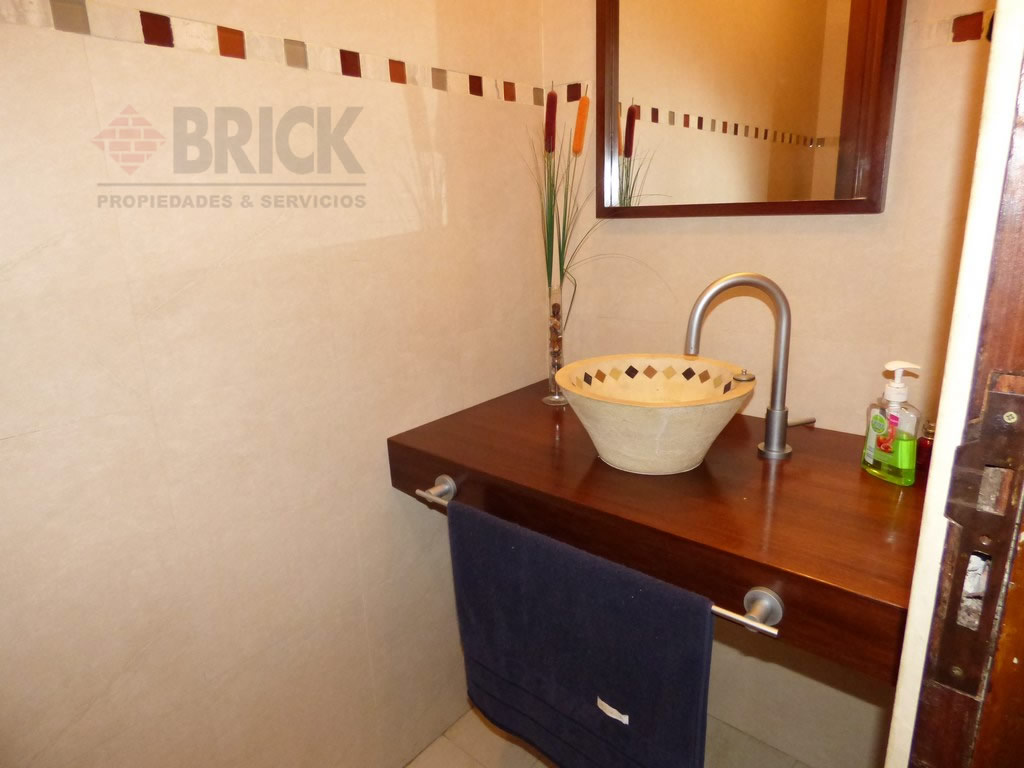 MARTINEZ, ENRIQUE al 900 9