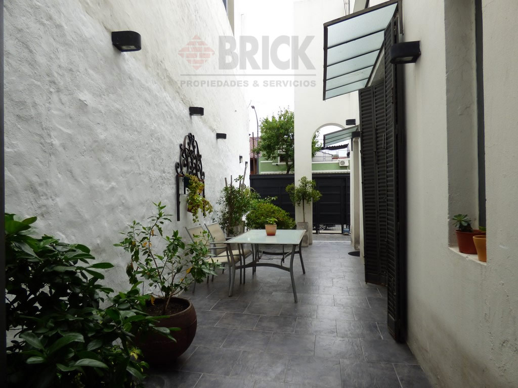 MARTINEZ, ENRIQUE al 900 27