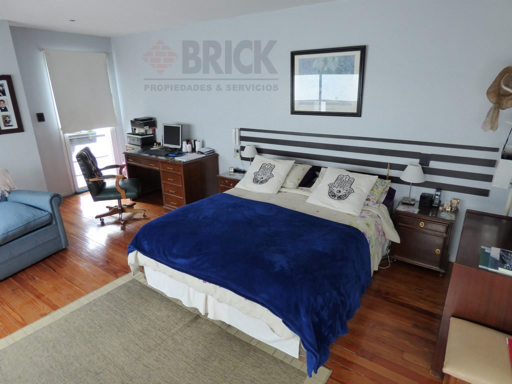 MARTINEZ, ENRIQUE al 900 36