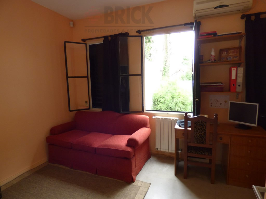 MARTINEZ, ENRIQUE al 900 44