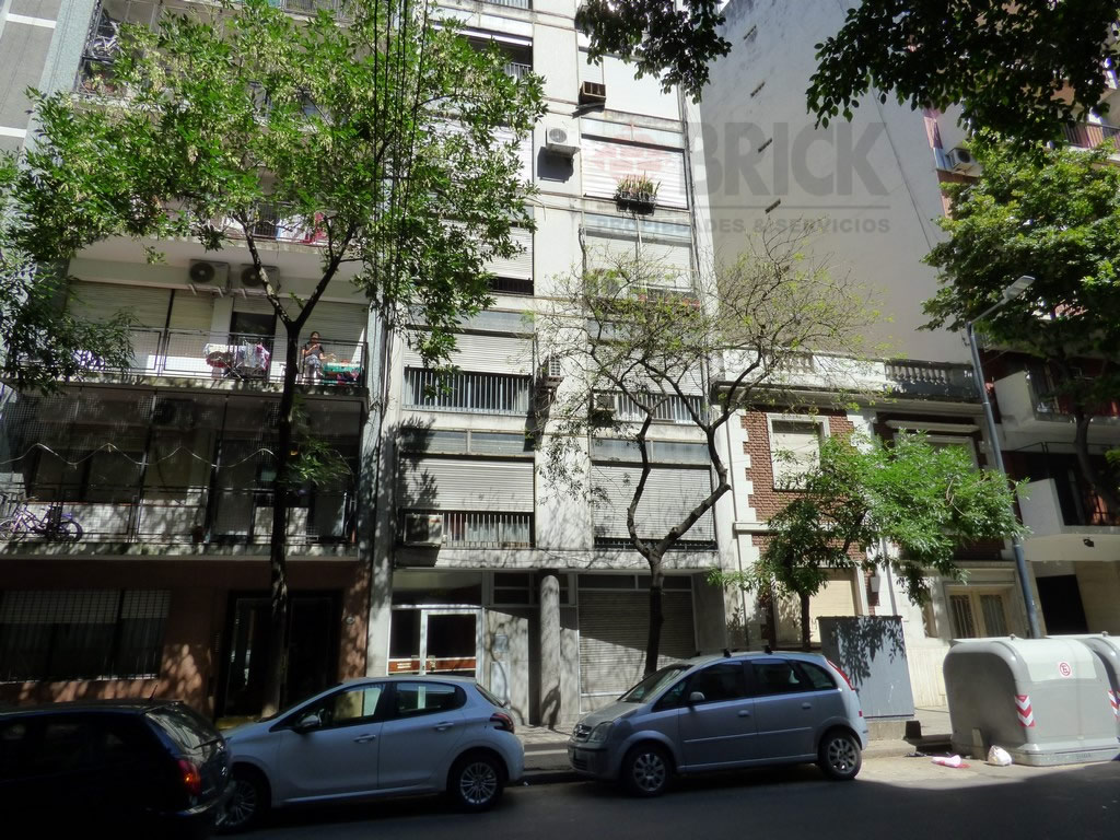 AUSTRIA al 2200 Piso PB 20