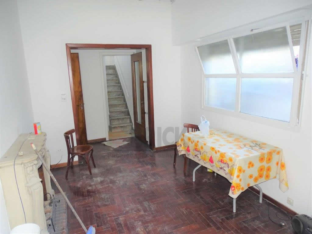 ALVAREZ THOMAS, AVDA. al 900 Piso 1 5