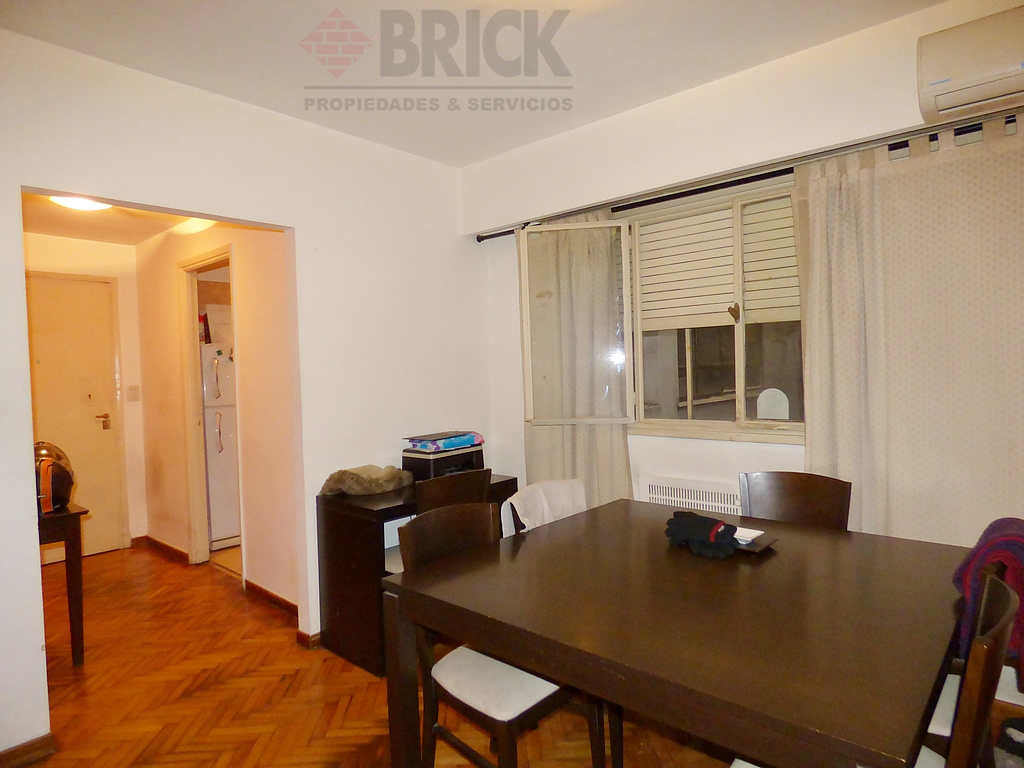 PARAGUAY al 800 Piso 2 3