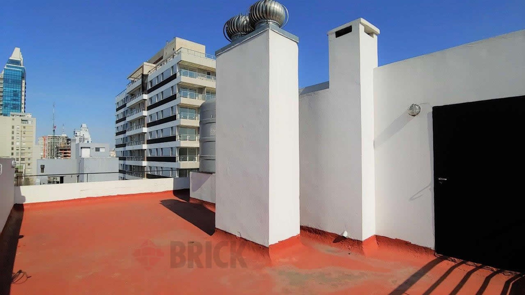 MONROE al 2200 Piso 1 16