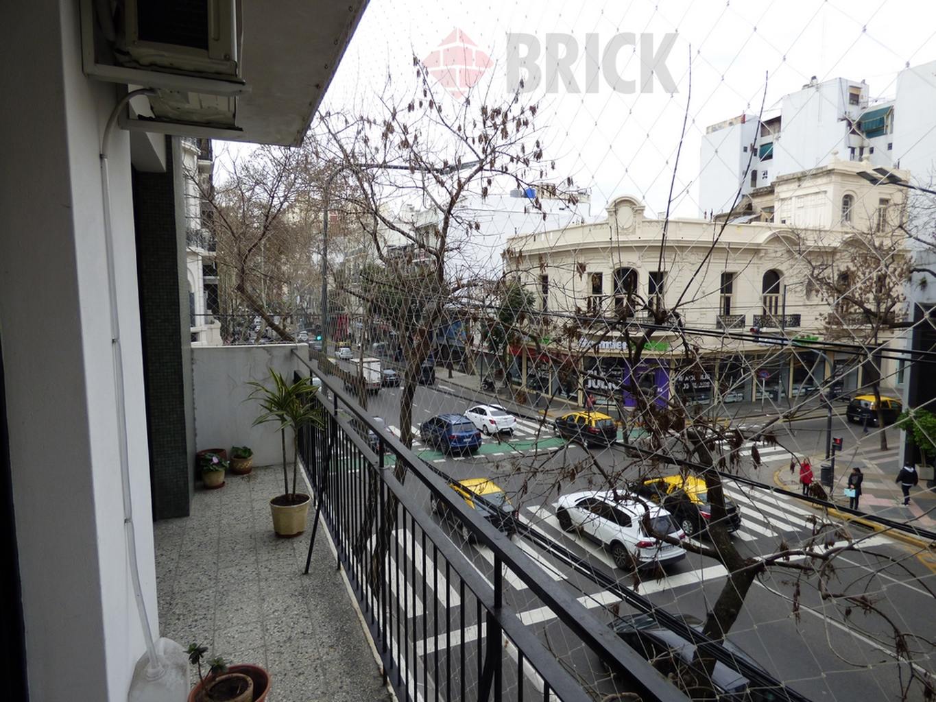 BELGRANO, AVDA. al 2100 10