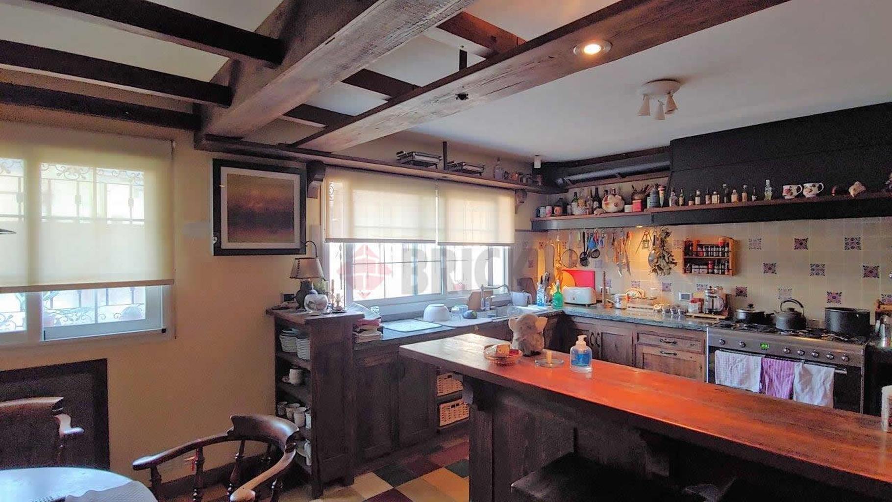 11 DE SEPTIEMBRE al 700 Piso 8/9/10 14