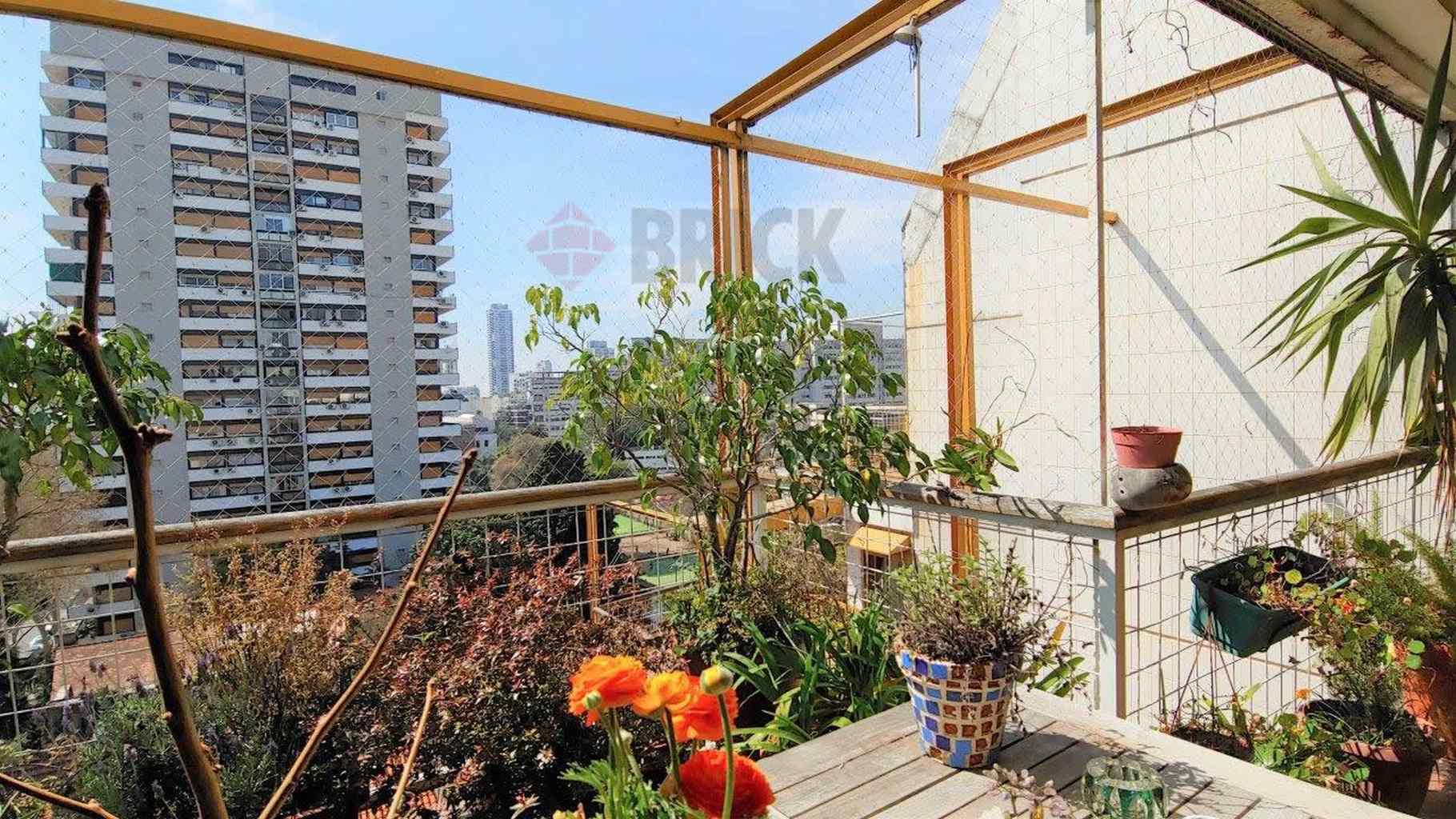 11 DE SEPTIEMBRE al 700 Piso 8/9/10 7