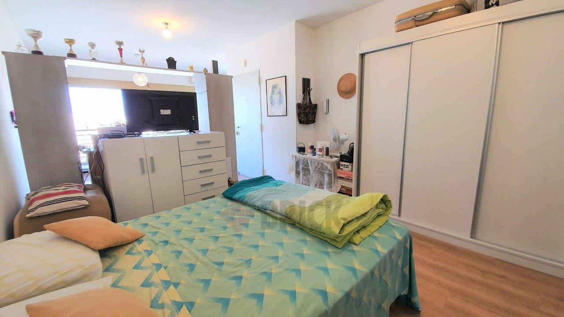 FRAGA al 700 Piso 8 9