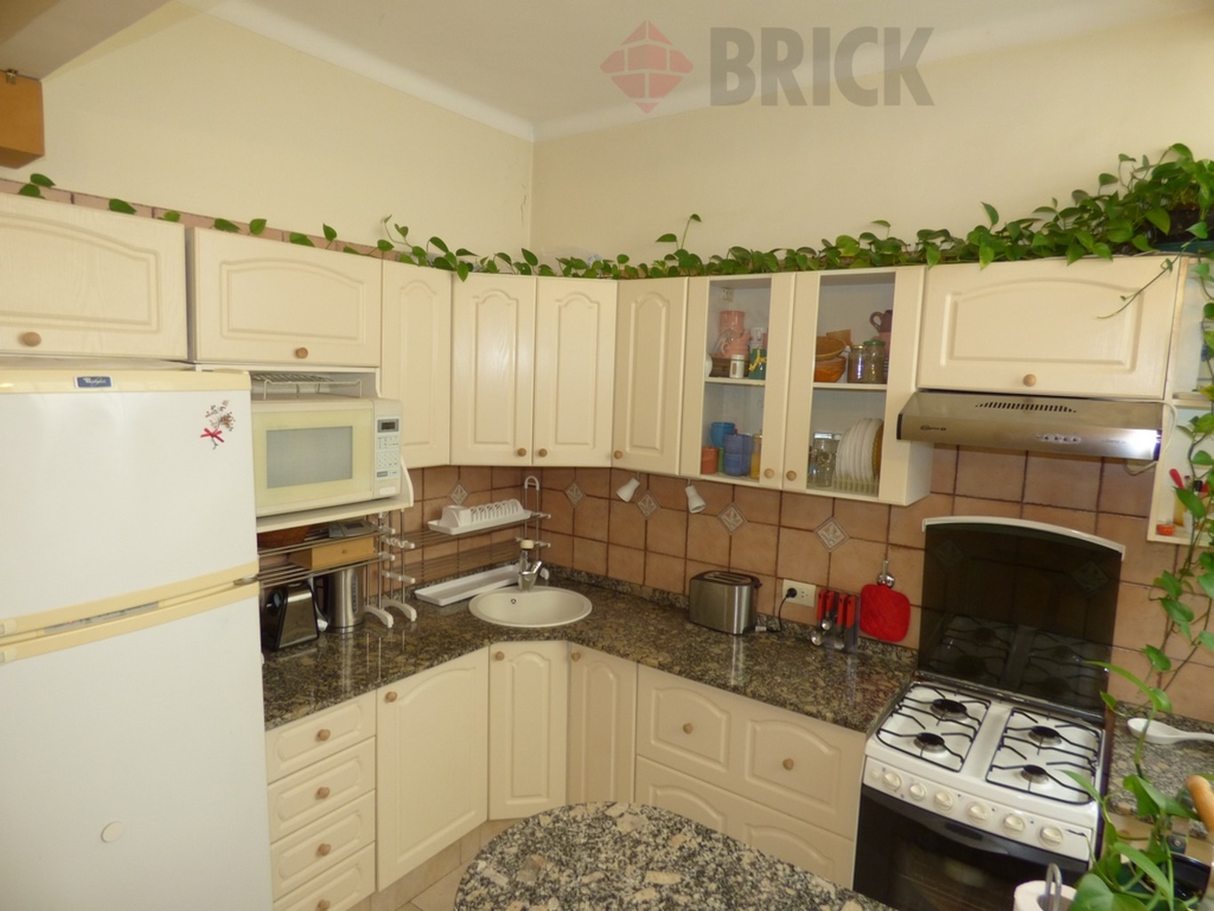 BILLINGHURST al 2000 Piso 3 30