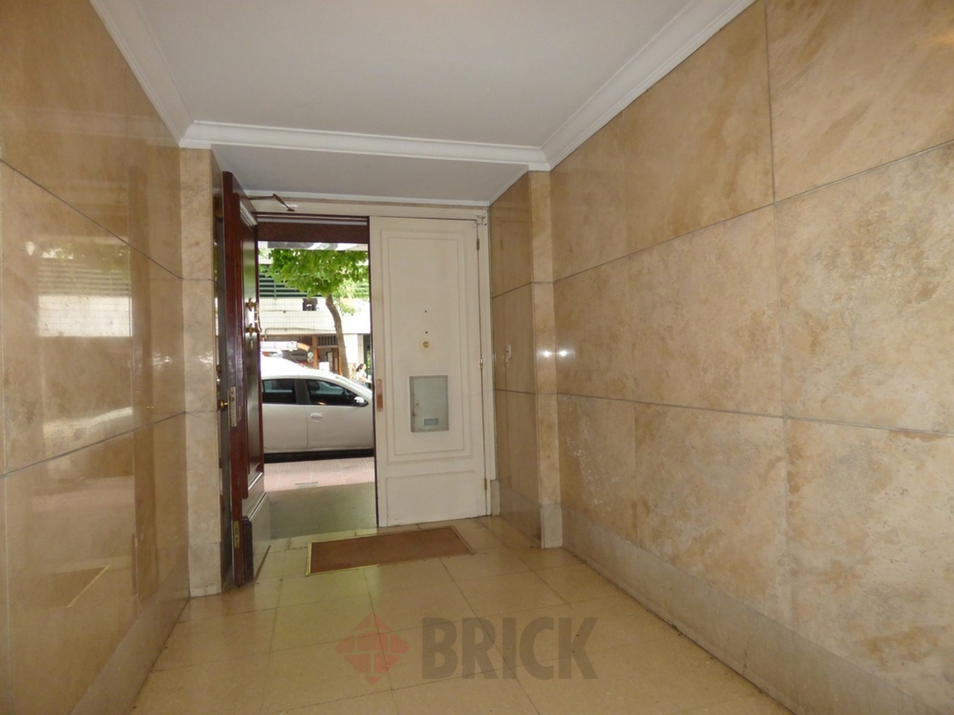 BILLINGHURST al 2000 Piso 3 43