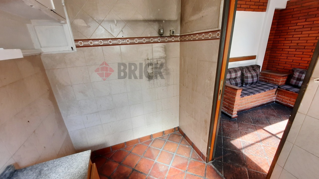 LARREA al 1000 Piso 9 18