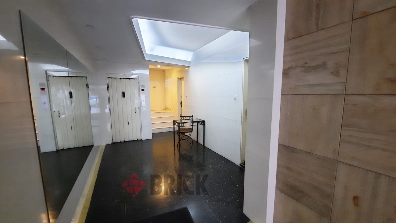 LARREA al 1000 Piso 9 20