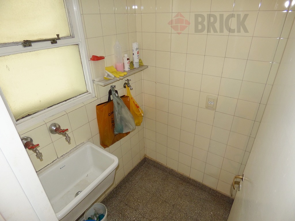 SALTA al 1300 Piso 13 24