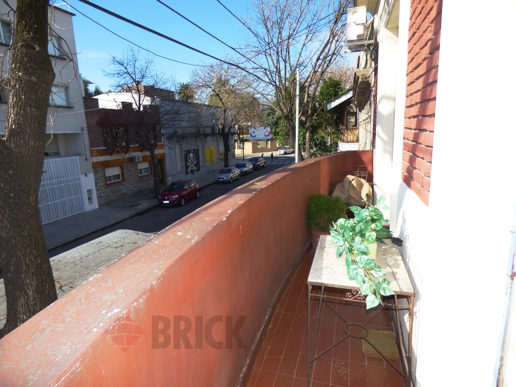 AGUIRRE al 1500 Piso PB 18