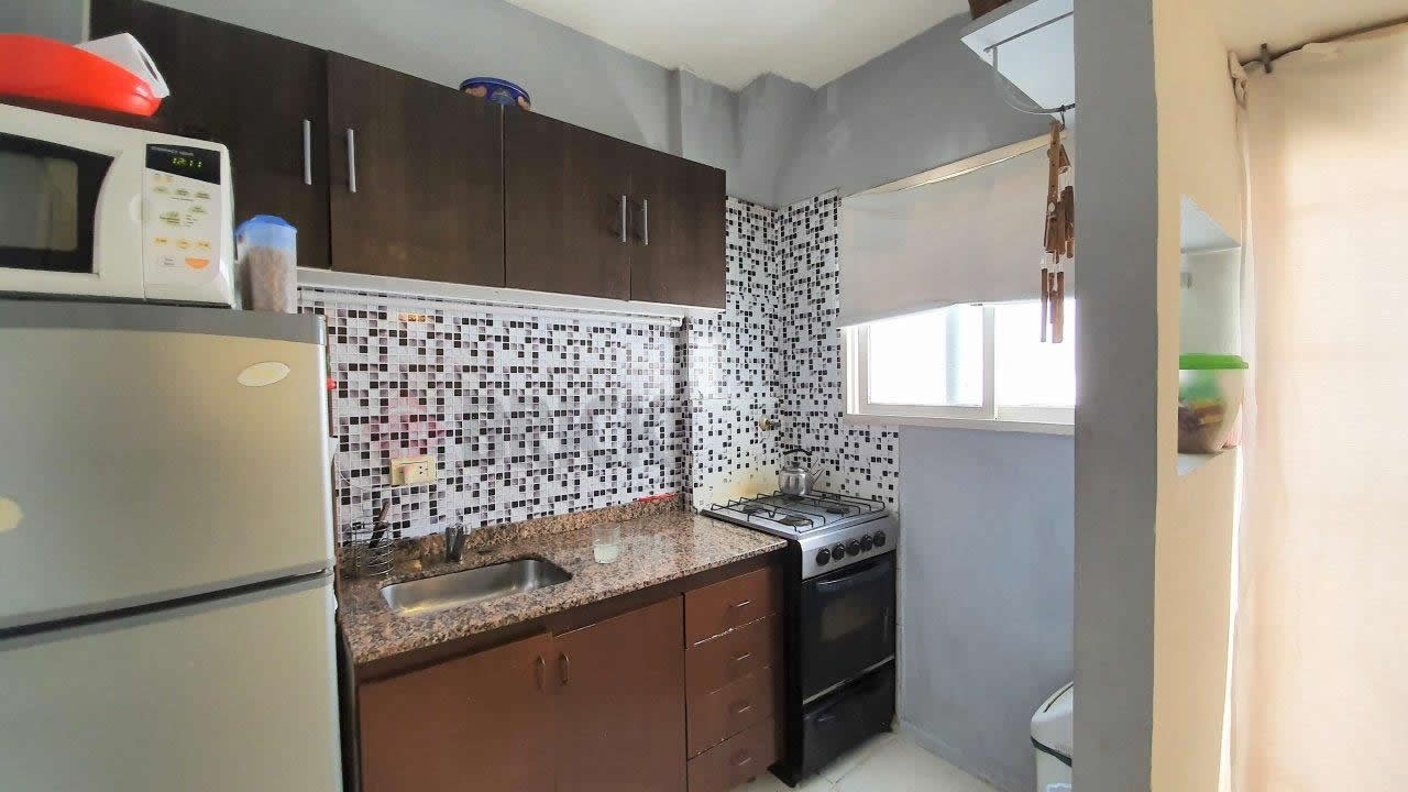 VELASCO, JUAN RAMIREZ DE al 700 Piso 1 5