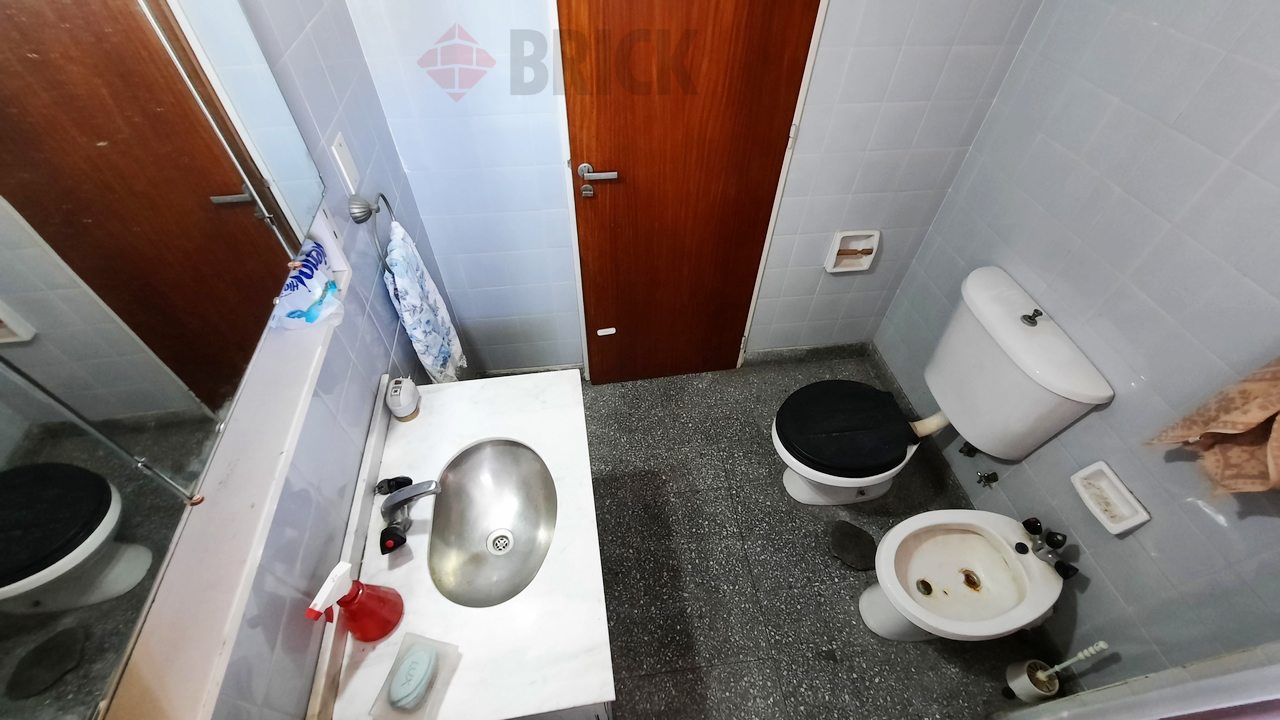 ALBERDI, JUAN B., AV. al 1500 Piso 8 17