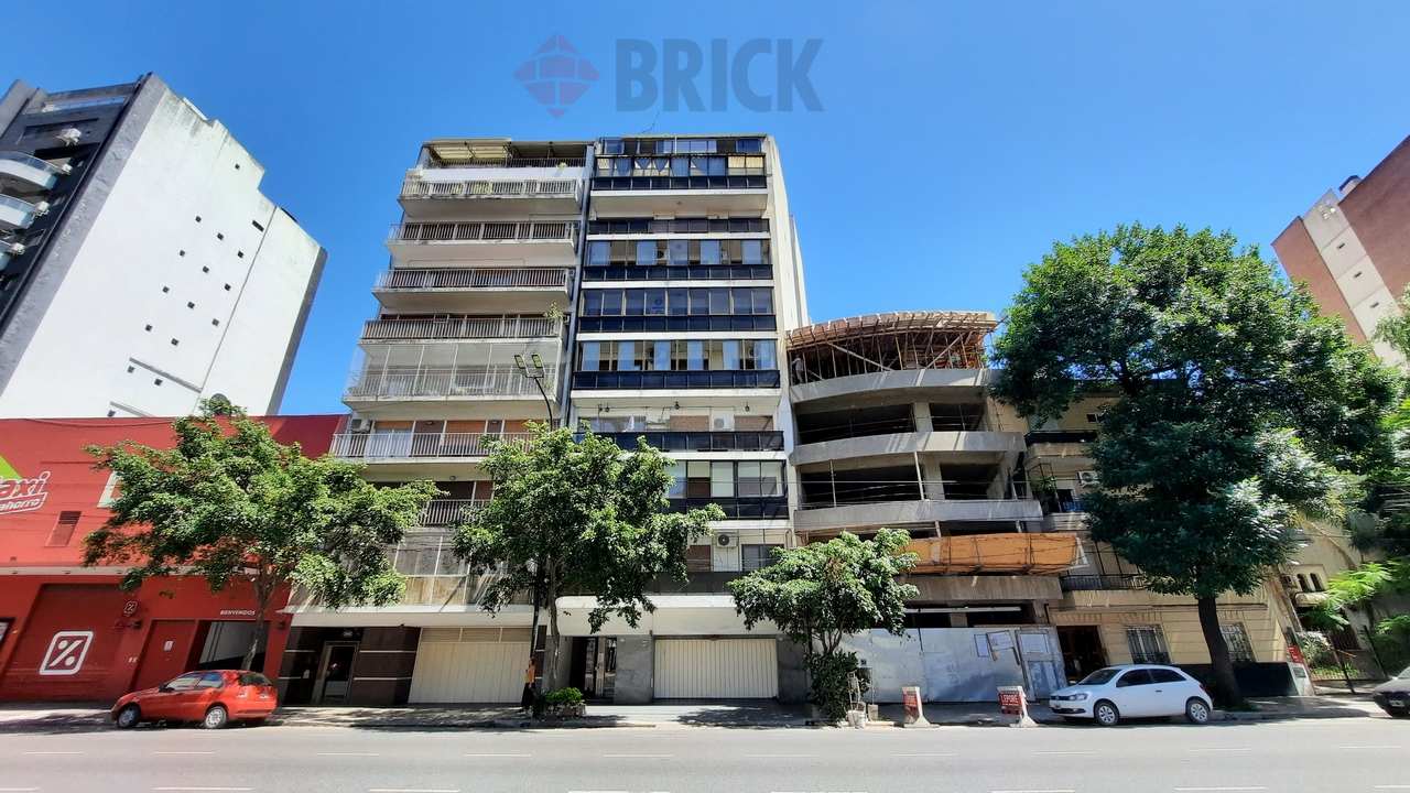 ALBERDI, JUAN B., AV. al 1500 Piso 8 29