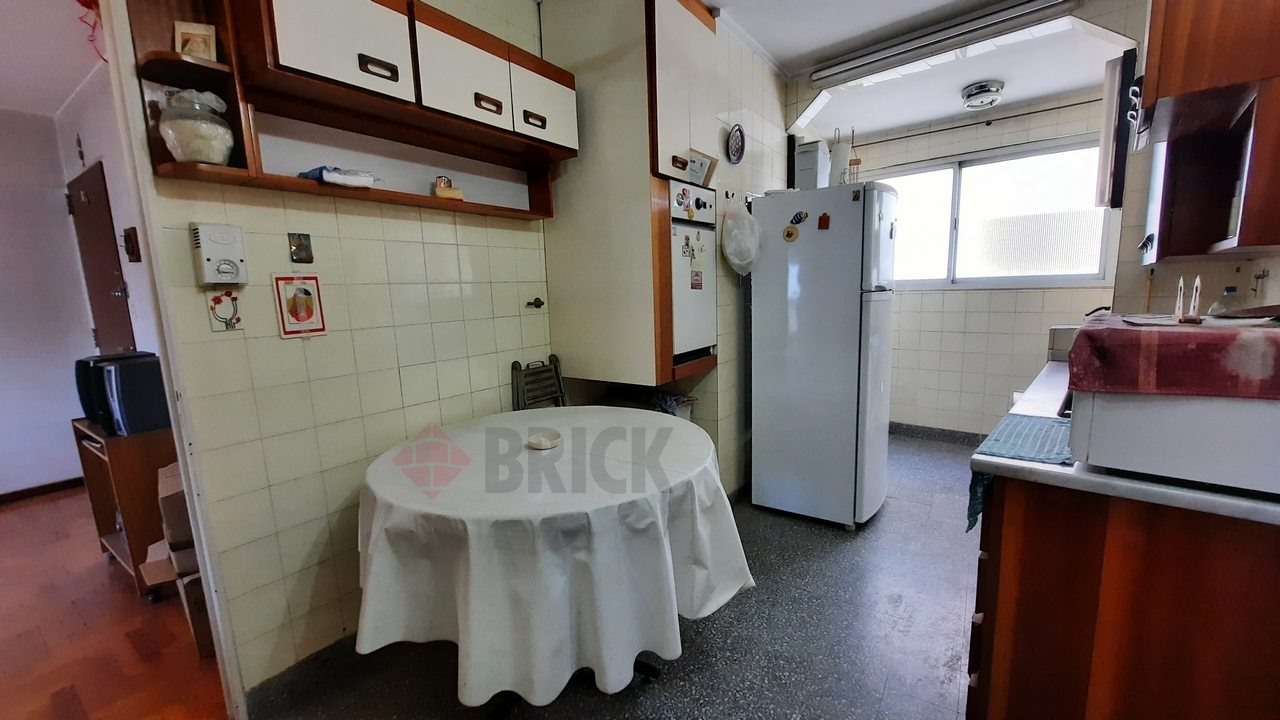 ALBERDI, JUAN B., AV. al 1500 Piso 8 19