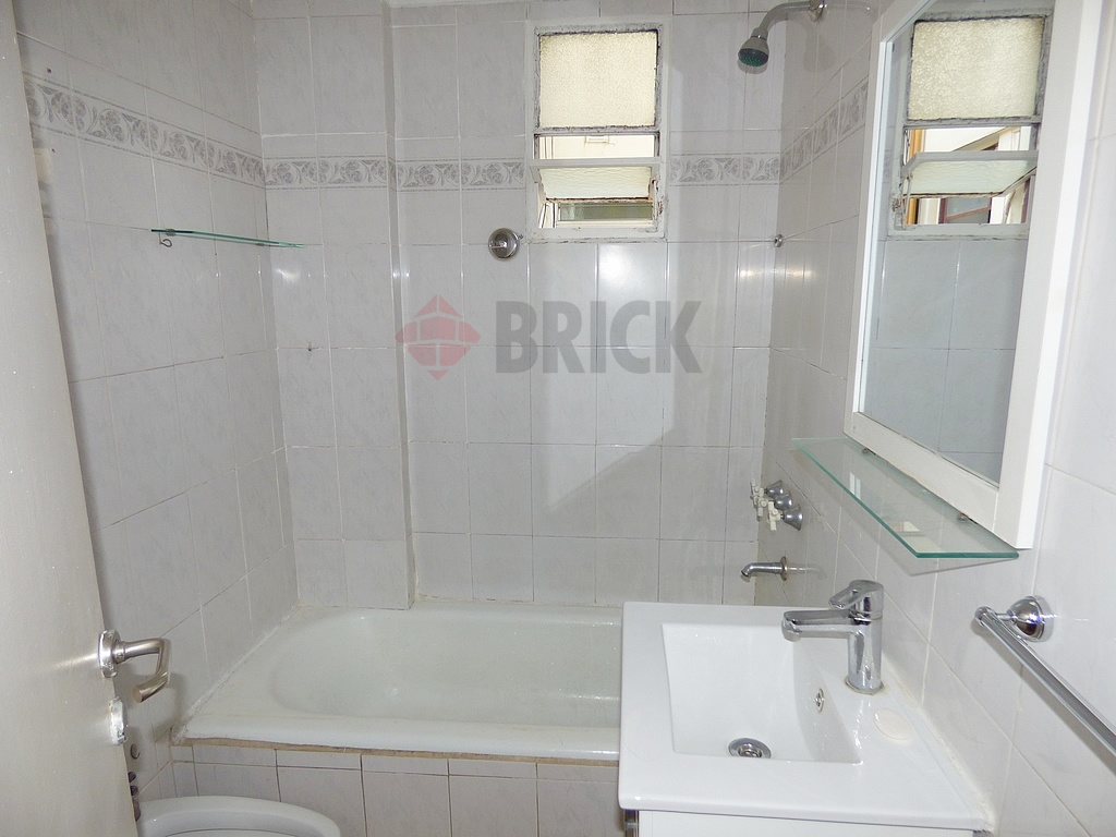 NEUQUEN al 1000 Piso 5 12