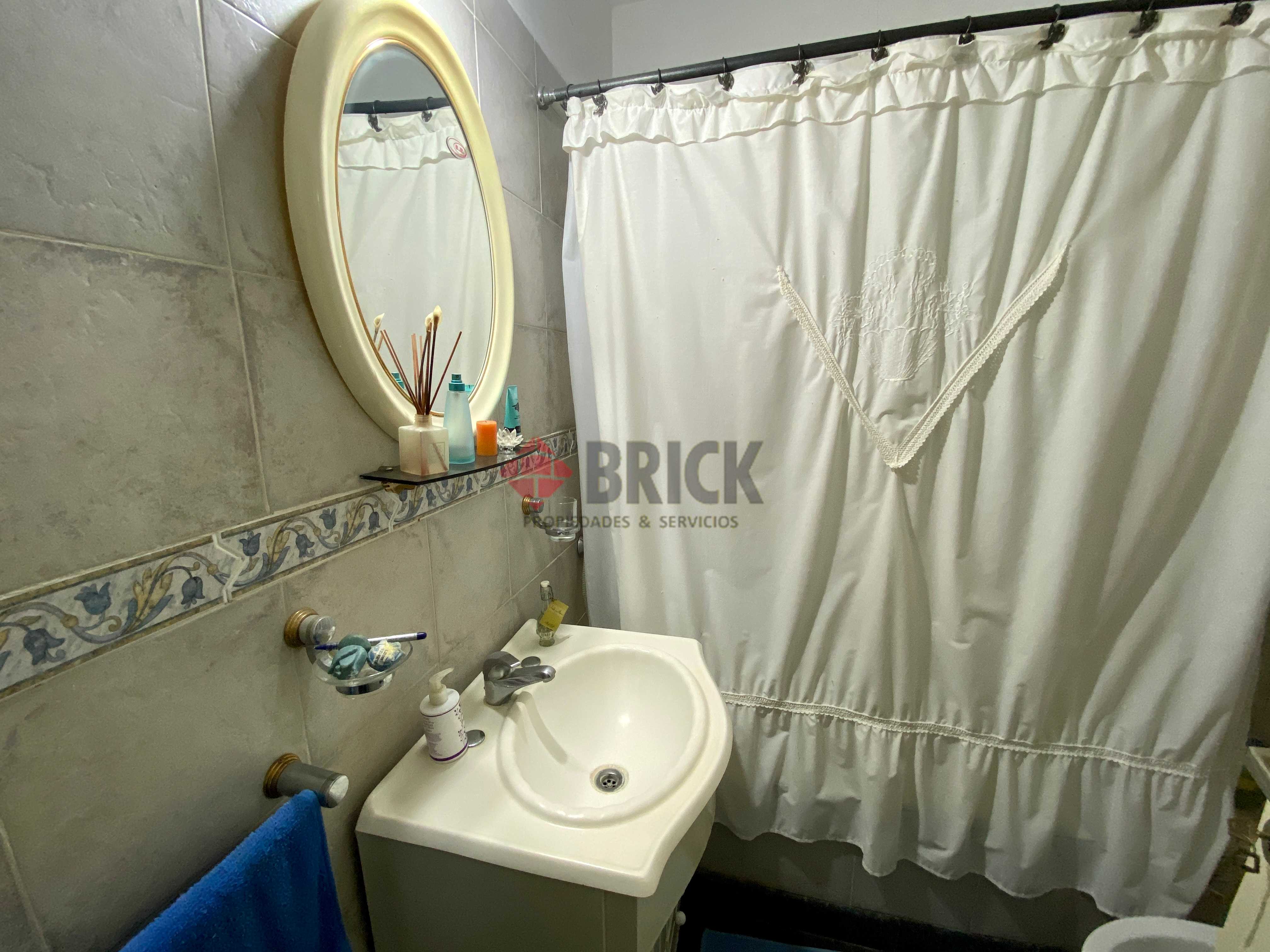 19 DE MARZO al 100 Piso 7 B 18