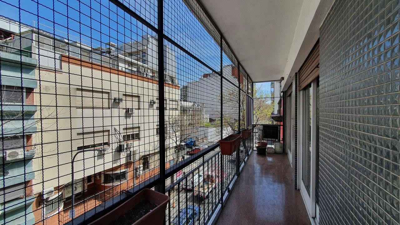 VUELTA DE OBLIGADO al 2400 Piso 3 9