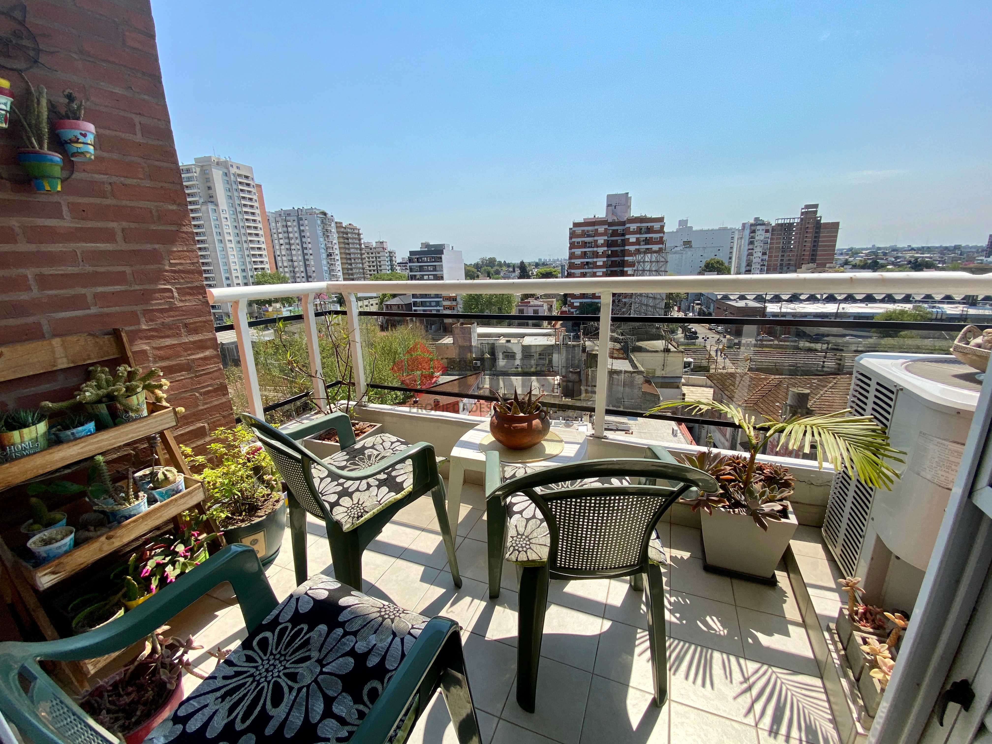 LAS HERAS al 100 Piso 6 8