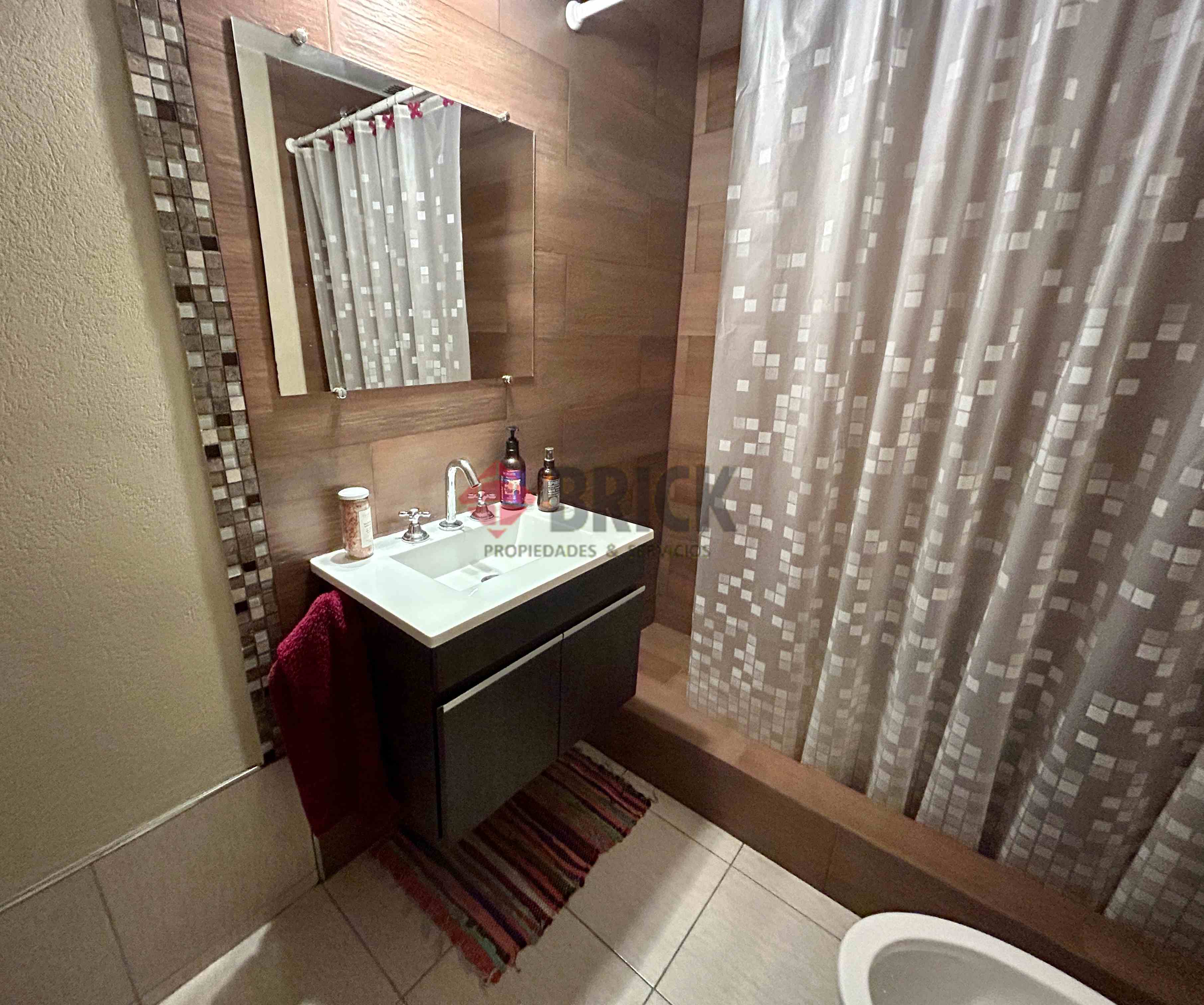 AV. RIVADAVIA al 13800 Piso 1 9