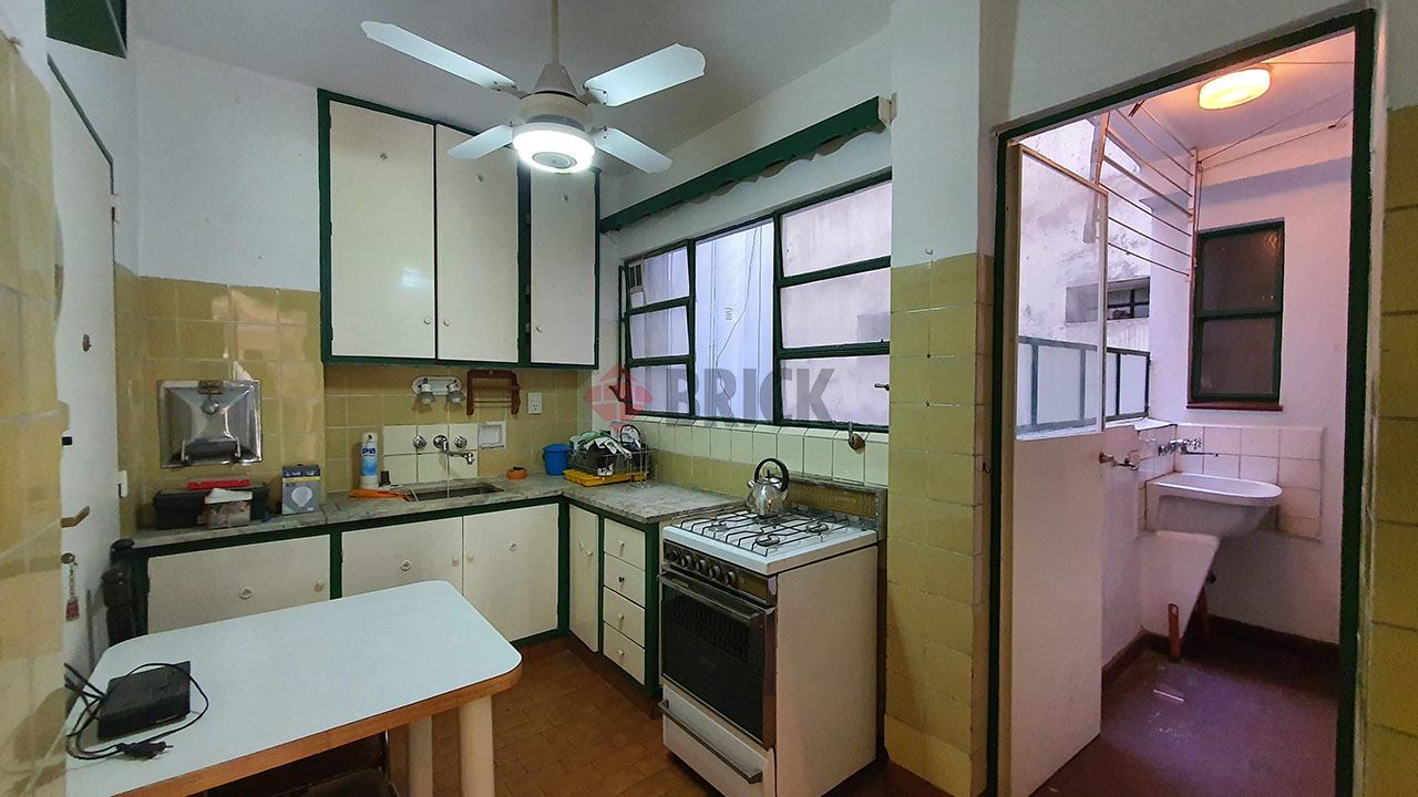 CNEL. DIAZ, AV. al 1700 Piso 4 12