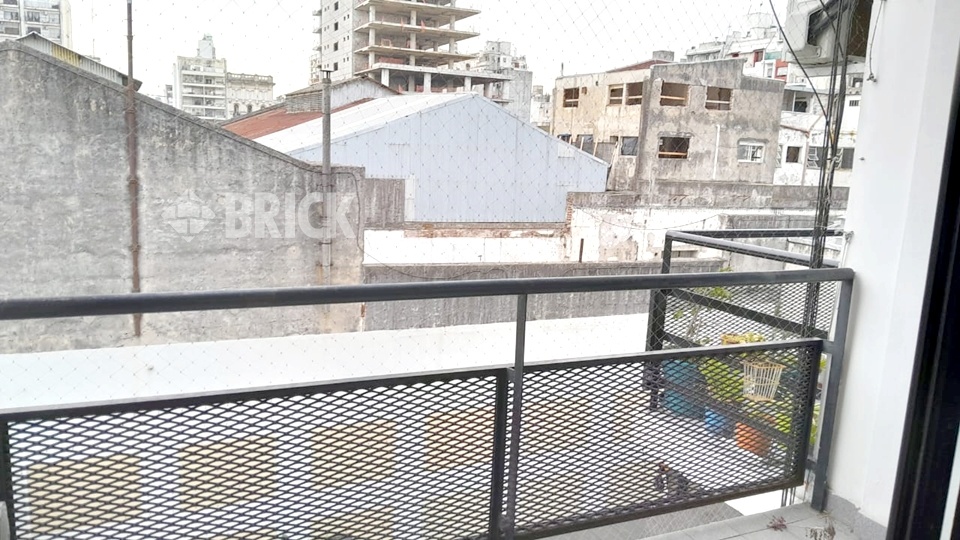 ALSINA, ADOLFO al 2600 Piso 4 4