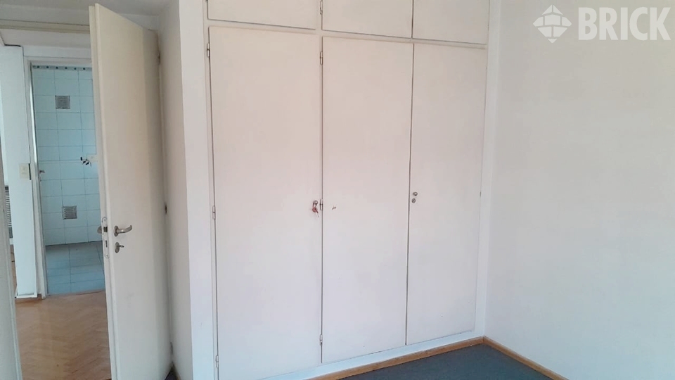 ALSINA, ADOLFO al 2600 Piso 4 8