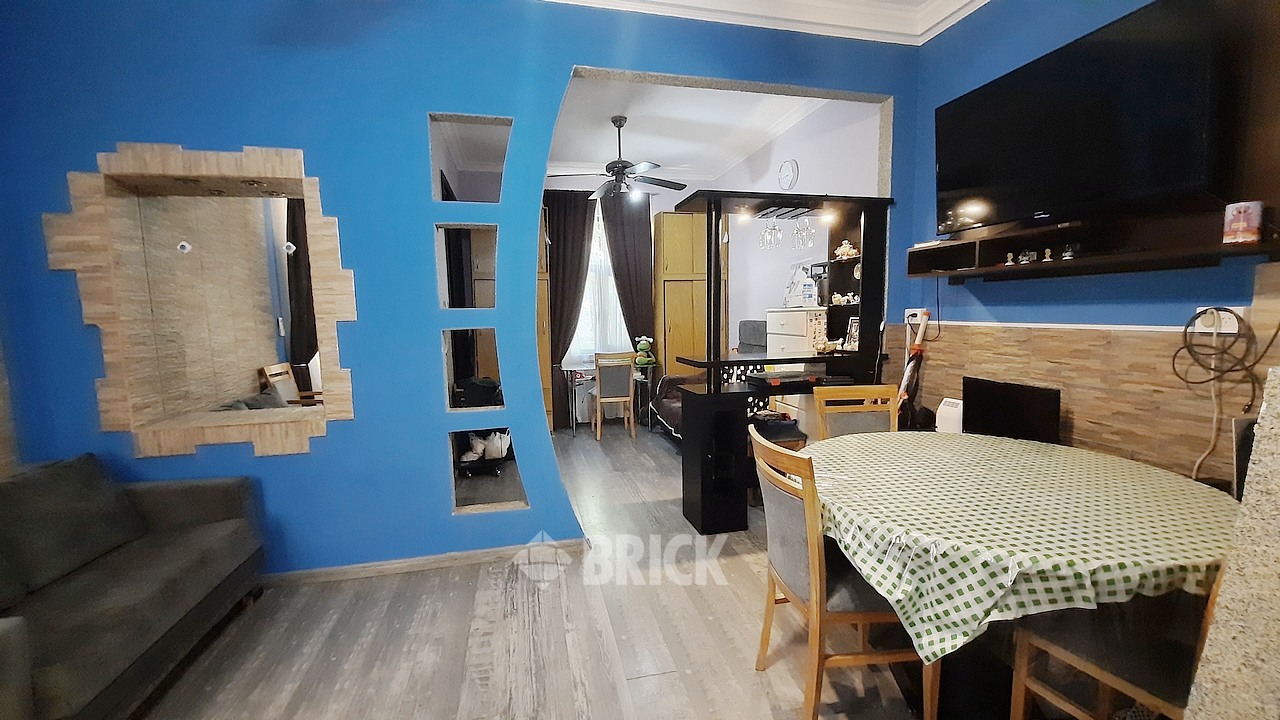 AVELLANEDA, AV. al 2400 Piso 2 1