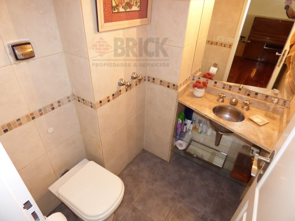 HUSARES al 2200 Piso 5 14