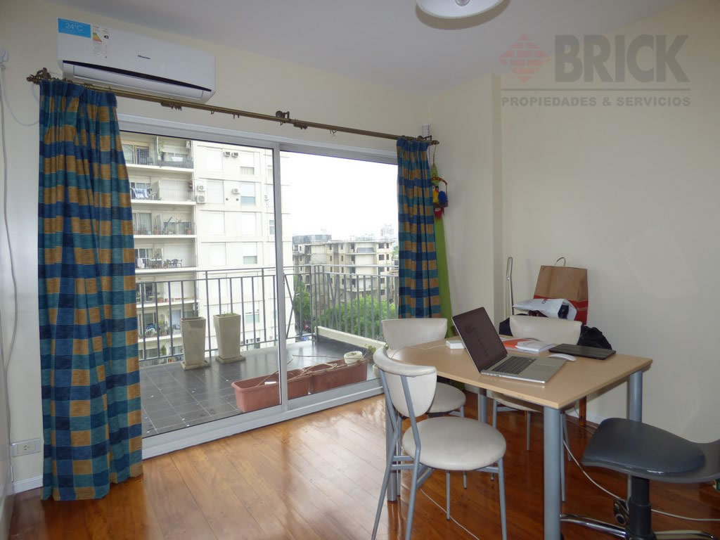 HUSARES al 2200 Piso 5 24