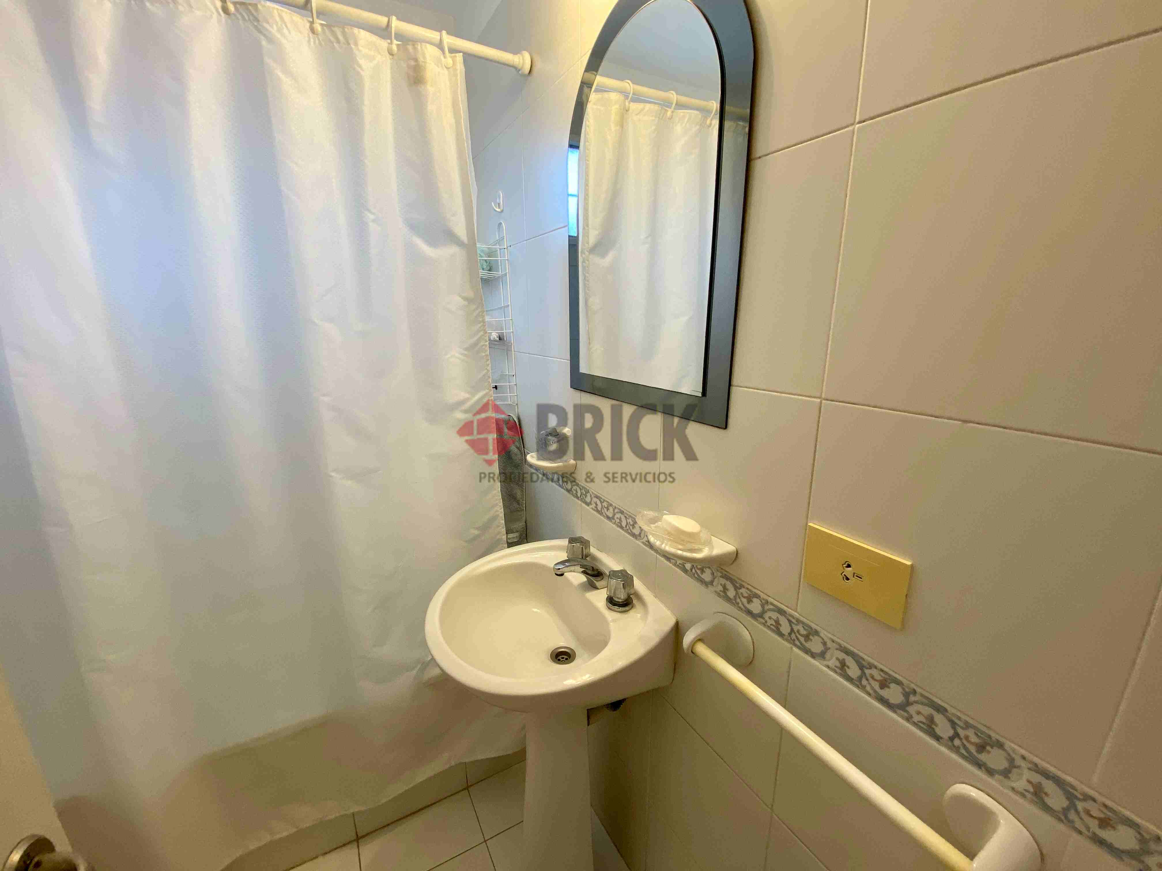 CORDOBA al 2500 Piso 2 14