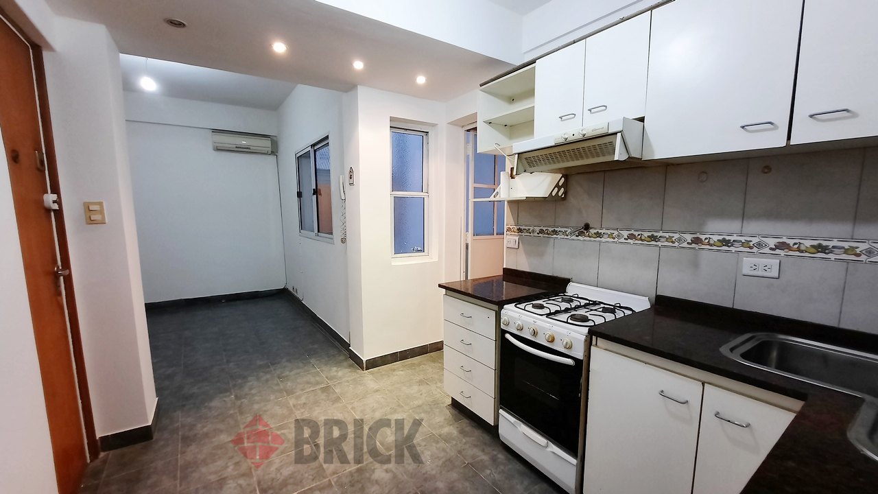 MANSILLA, GRAL. LUCIO al 2400 Piso 2 21